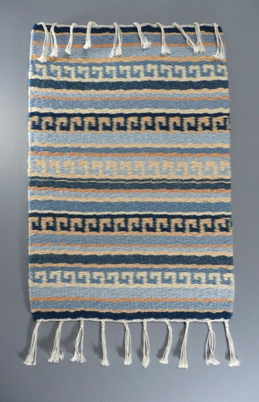 rug photo curly surf 